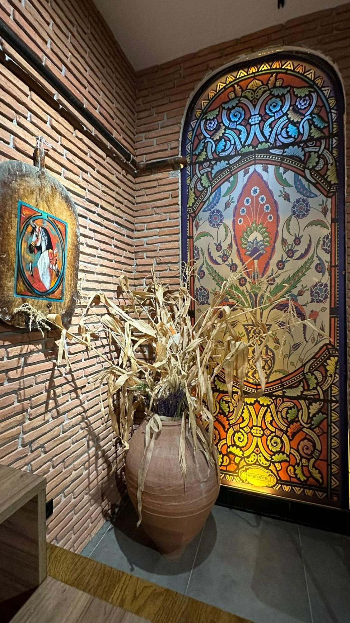 Think Hotel Konya Bagian luar foto