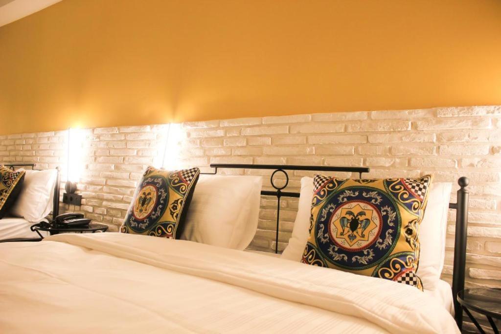 Think Hotel Konya Bagian luar foto